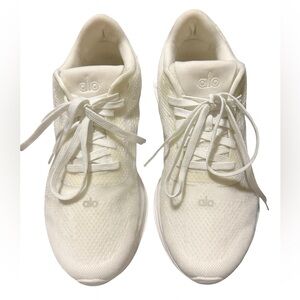 ALO Yoga Cream Sneakers